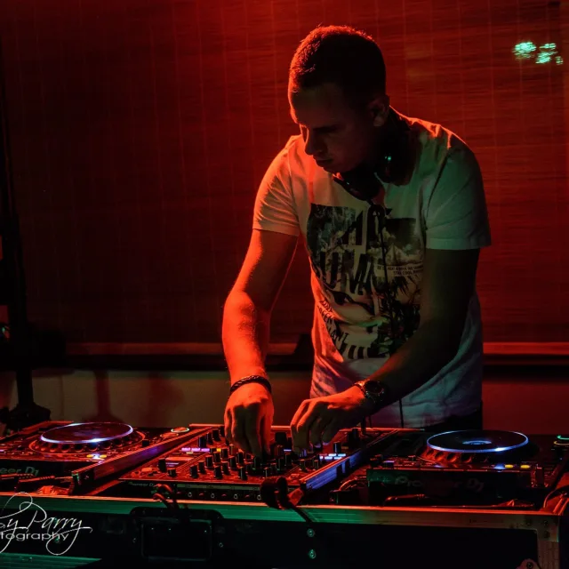 A-MaiK