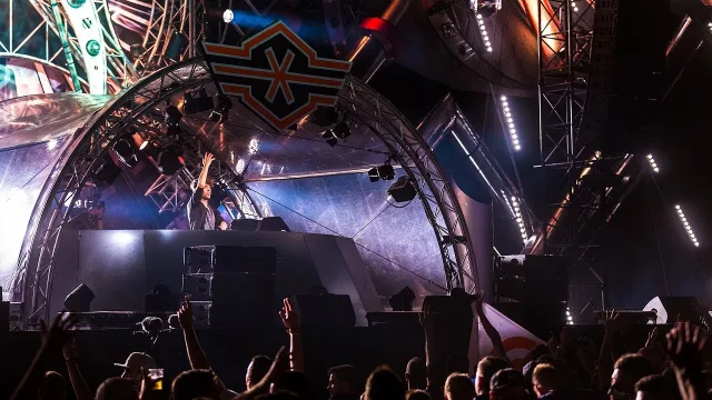 Poster: Q-Base 2018 - The Final Misson