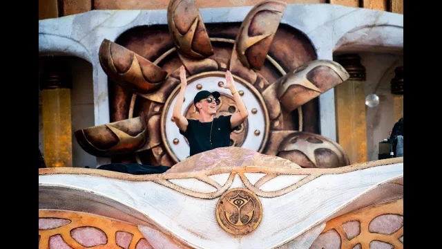 Artwork: Coone @ Tomorrowland Mainstage 2018