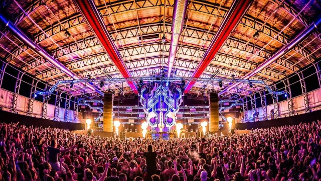 Artwork: E-Force @ Q Base Hangar 2018