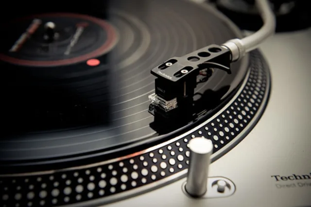 Artwork: Reactiv - Vinyl Session #1