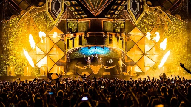 Artwork: D-Block & S-te-Fan @ Q-BASE 2018