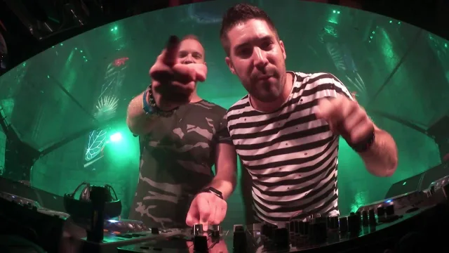Artwork: Frequencerz @ Tomorrowland Q-Dance Stage
