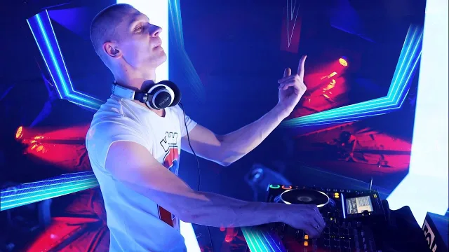 Artwork: Regain @ Black Sugar Liveset (EQ Music, Poland)