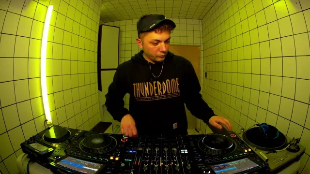 Artwork: Mad Dog @ HÖR Berlin 25-01-2023