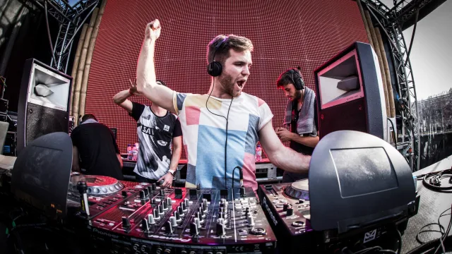 Artwork: Geck-e @ QULT - Tomorrowland 2014