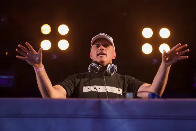 Artwork: Dozer @ Rebirth Festival 2015