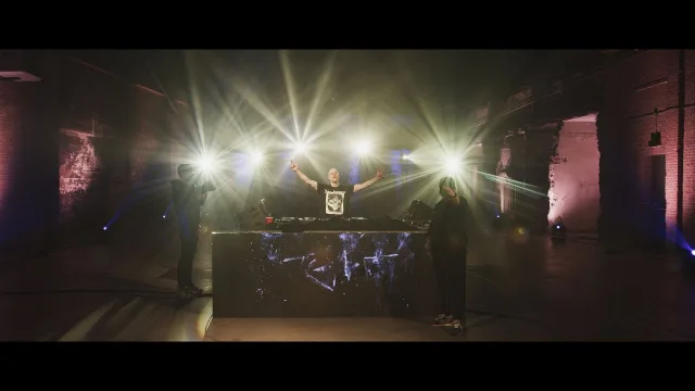 Artwork: Ran-D - QONNECT #3