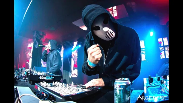 Artwork: Angerfist - Megamix 2015