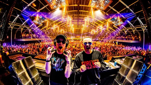 Artwork: Da Tweekaz @ Tomorrowland Winter 2022