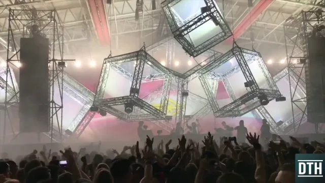 Artwork: Rebel[UT]ion @ Q-Base 2017