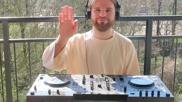 Artwork: Geck-o - Balcony Set
