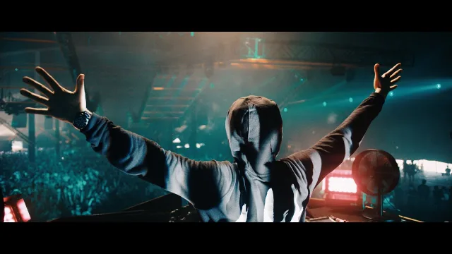 Cover: Hard Driver ft. LXCPR - Overcome