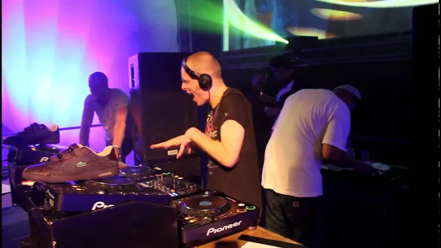 Cover: Deepack & Josh & Wesz - Ei Met Ui