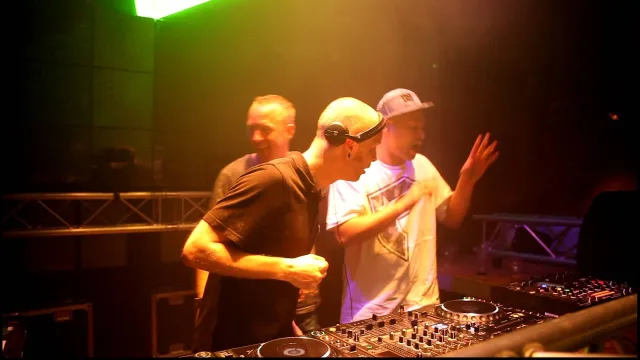Cover: Hardstruction - Just Can't Get Enough (?) (Bootleg)