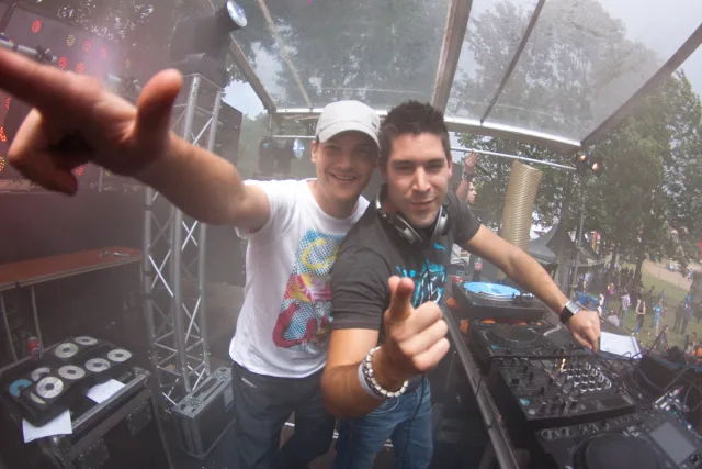 Cover: Frequencerz - Runnin'