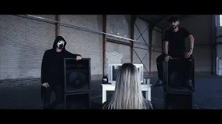 Cover: Crypsis & D-Fence - Vol Gas Met Die Bas