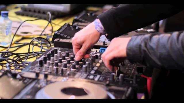 Cover: Frontliner ft. Seraina - Tuning Into You