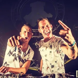 Cover: Bass Chaserz - Reach Up In Ya Mouth (Defqon2016 Edit)
