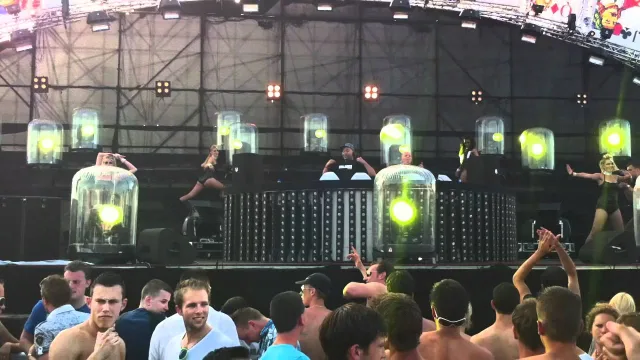 Cover: Deepack & Frontliner